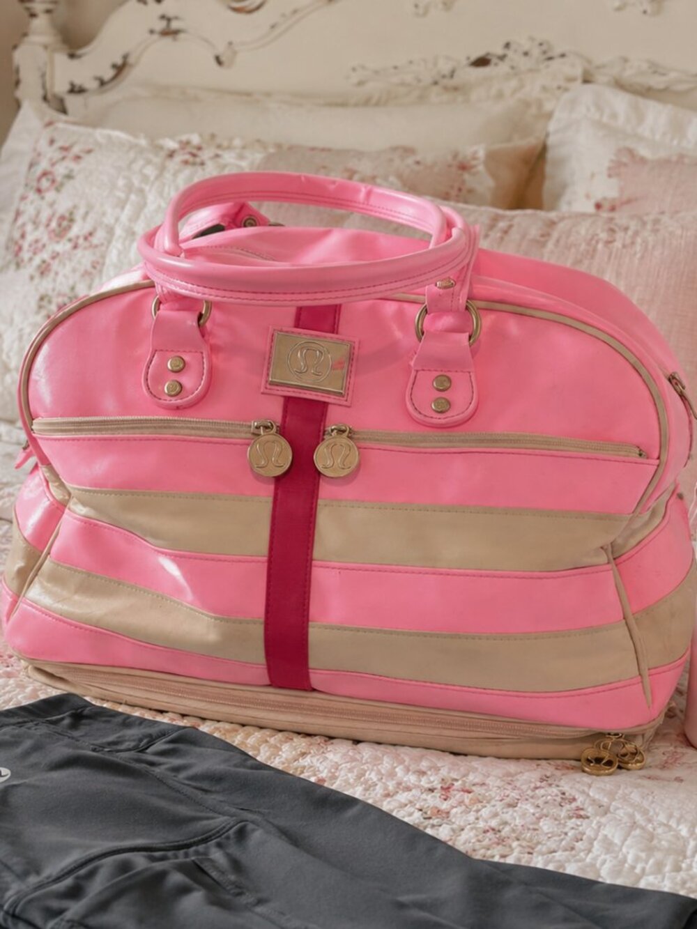 RARE Vintage Lululemon Pink Cream Duffle Gym Bag Y2K Gold Hardware